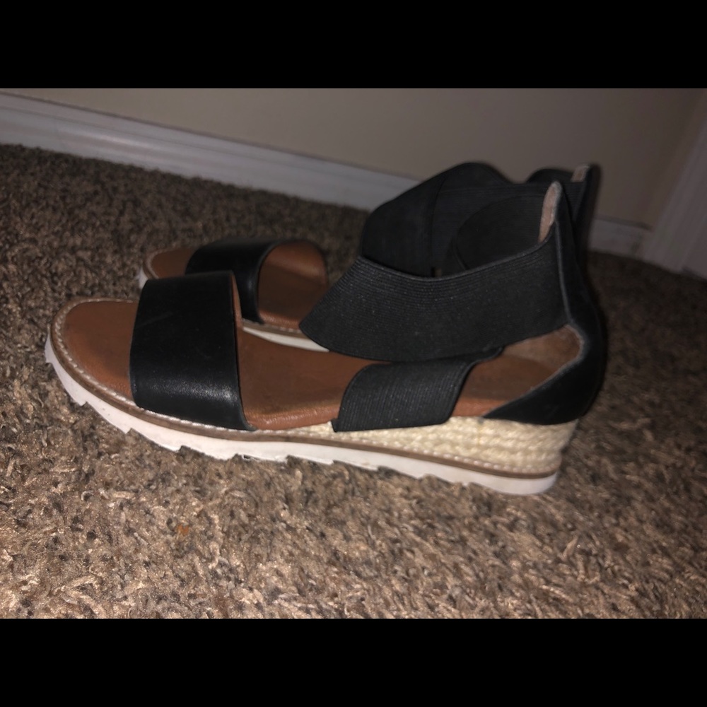 Black strappy low wedge sandals